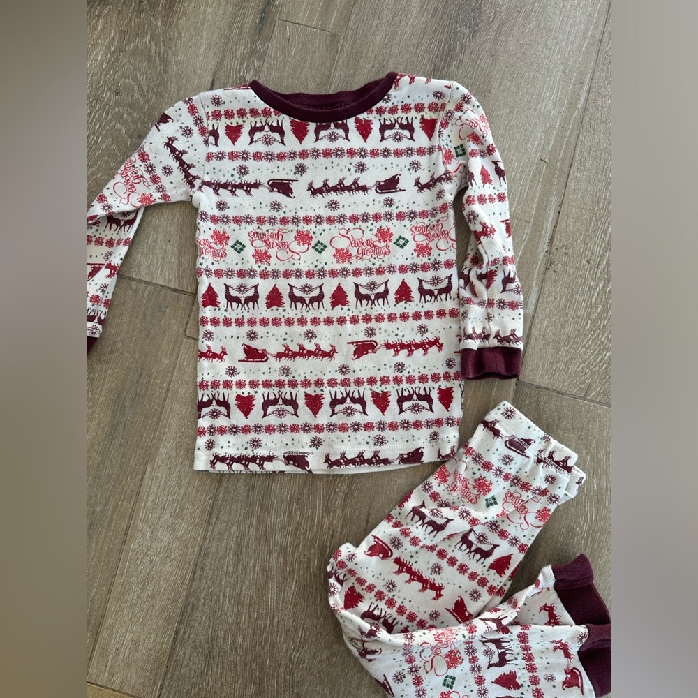 Burt’s Bees Christmas holiday pajamas